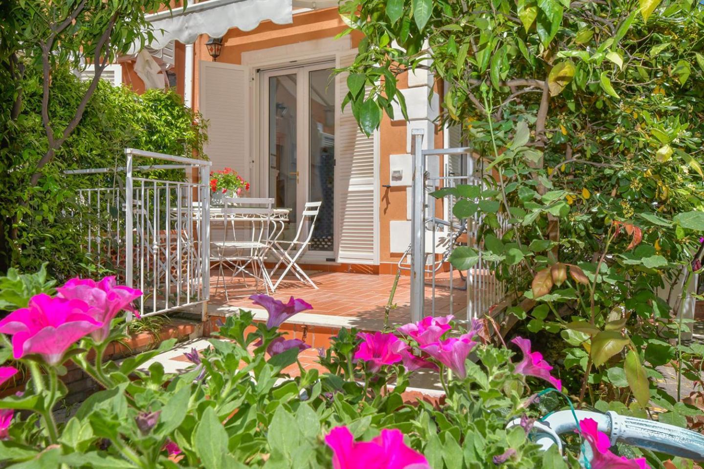 La Bouganville Holiday House Agropoli Exterior foto